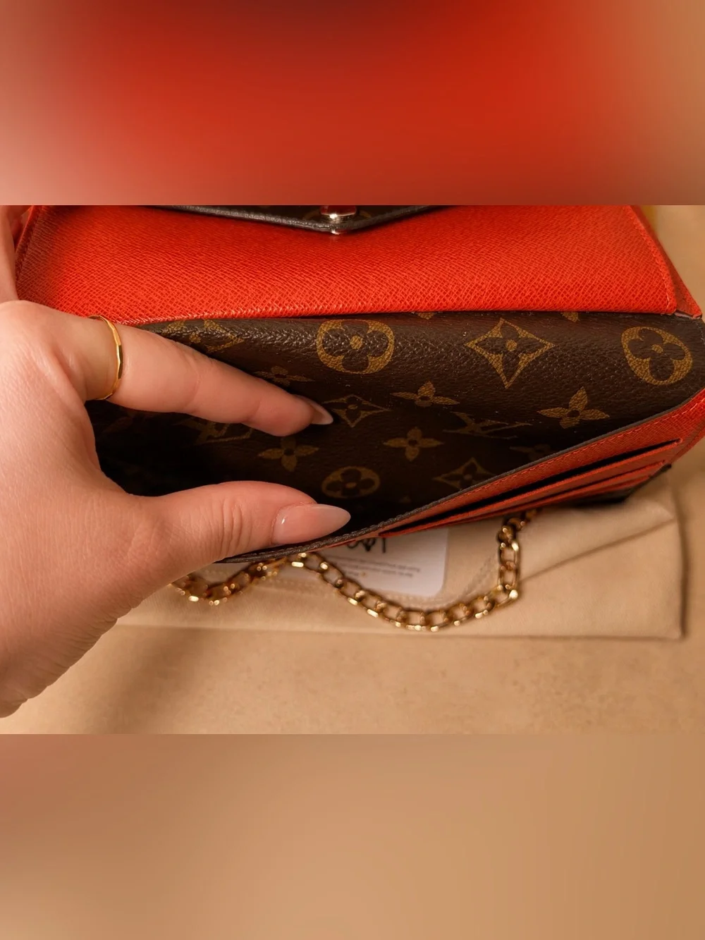 Louis Vuitton Monogram Envelope with Chain - Picture 15 of 15